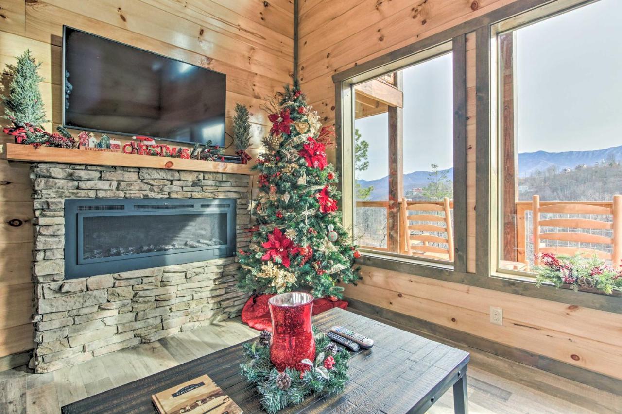 개틀린버그 Smoky Mountain Hideaway With Hot Tub, Deck And Views! 빌라 외부 사진