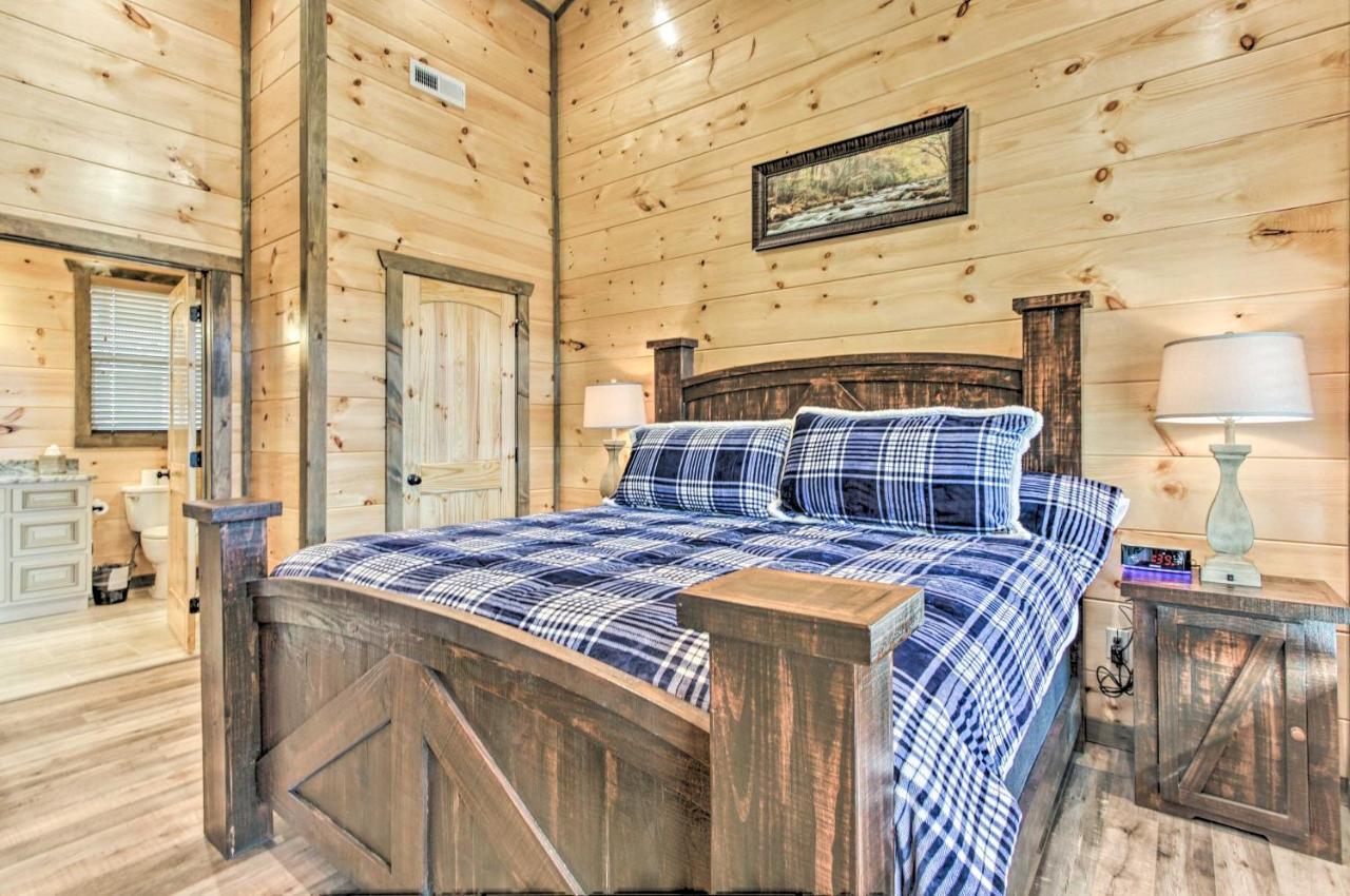 개틀린버그 Smoky Mountain Hideaway With Hot Tub, Deck And Views! 빌라 외부 사진