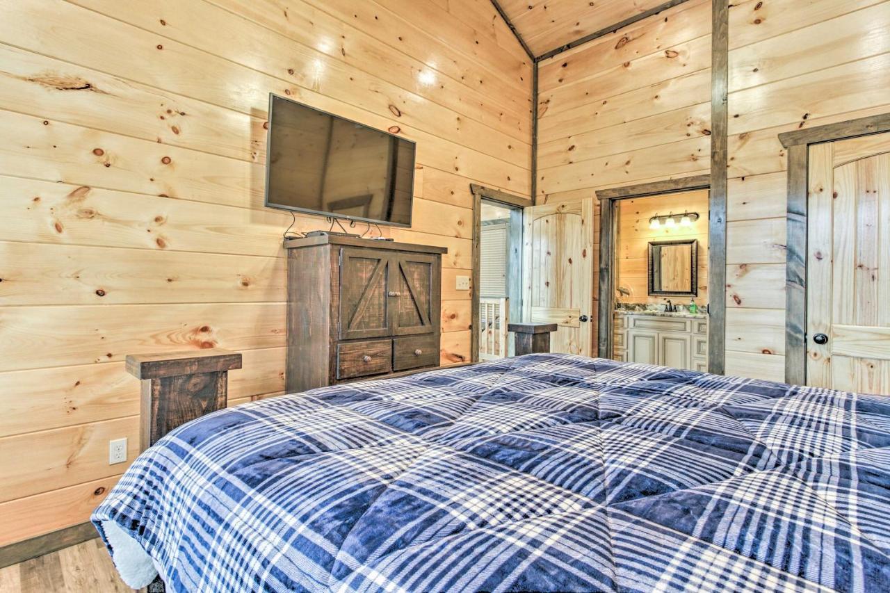 개틀린버그 Smoky Mountain Hideaway With Hot Tub, Deck And Views! 빌라 외부 사진